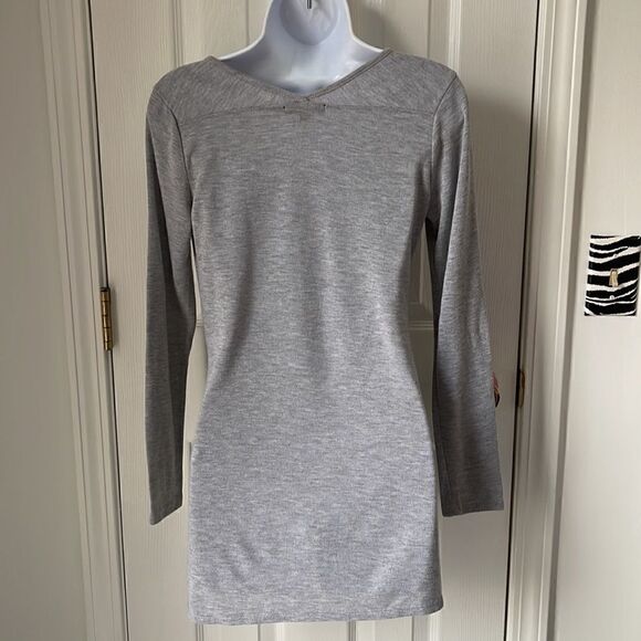 Gray long sleeve side slit shirt - Picture 2 of 3